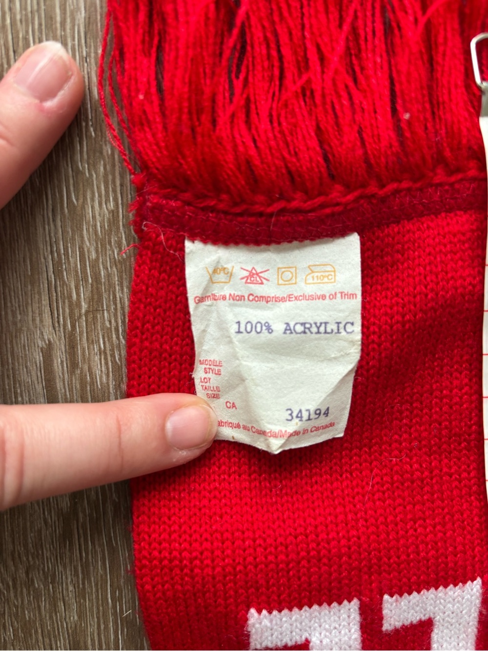 Vintage Chile Red Soccer Scarf - Picture 4 of 4